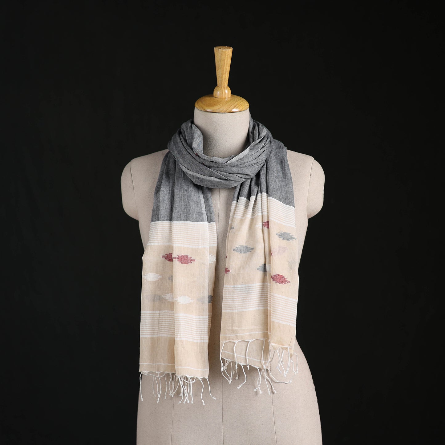 Phulia Jamdani Pure Handloom Cotton Stole with Tassels 07