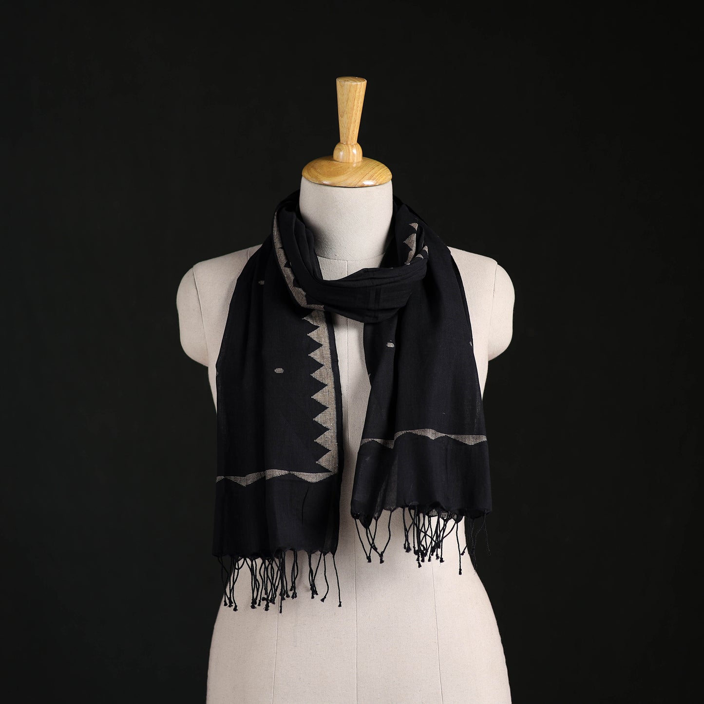 Phulia Jamdani Pure Handloom Cotton Stole with Tassels 23