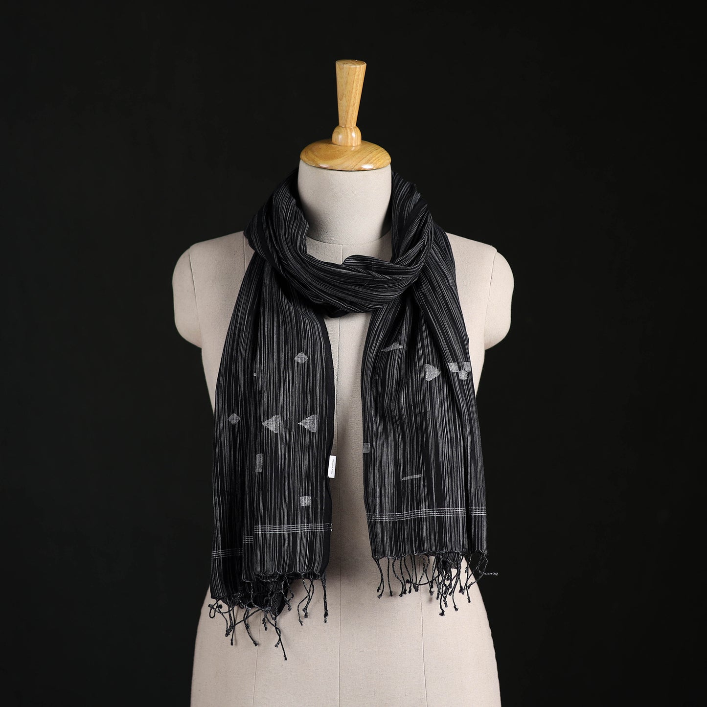 Phulia Jamdani Pure Handloom Cotton Stole with Tassels 31