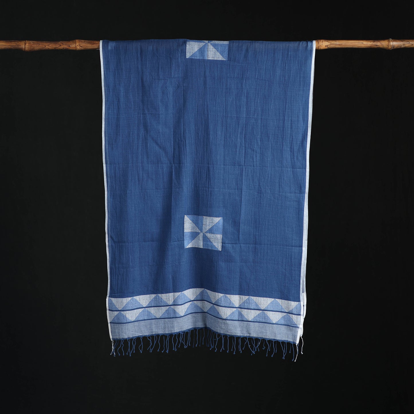 Phulia Jamdani Pure Handloom Cotton Stole with Tassels 18