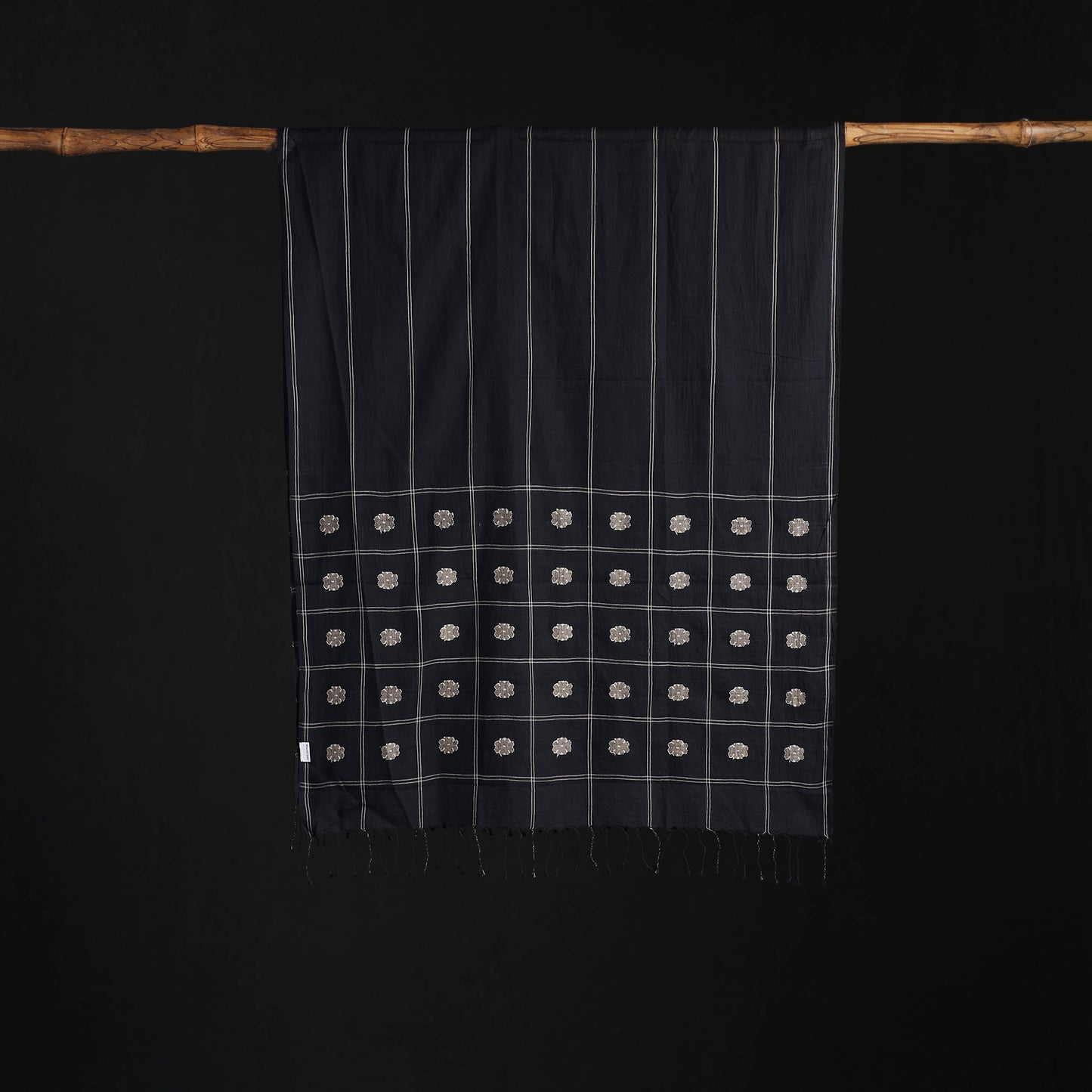 Phulia Jamdani Pure Handloom Cotton Stole with Tassels 10