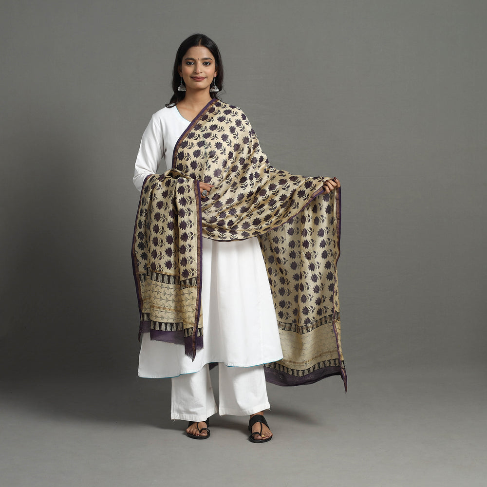 Beige - Chanderi Silk Bagru Print Dupatta with Zari Border 32