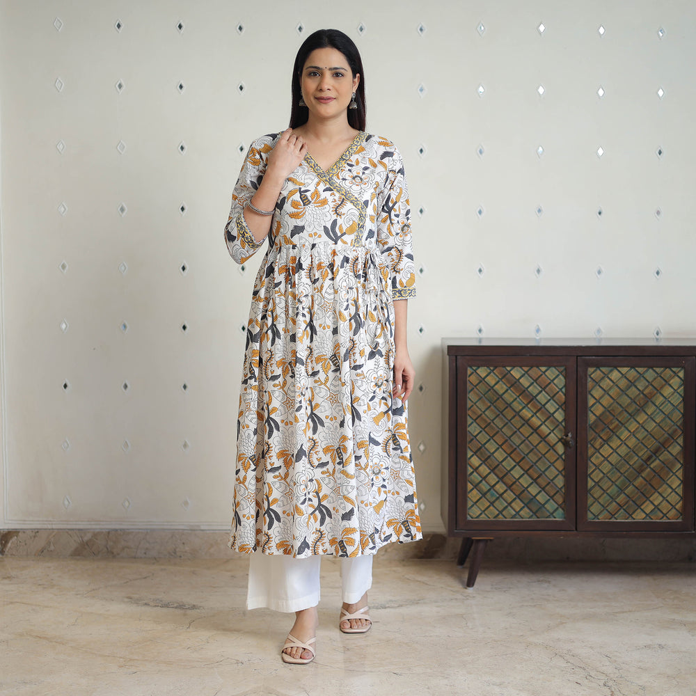 White - Block Print Cotton A-Line Sanganeri Kurta 03