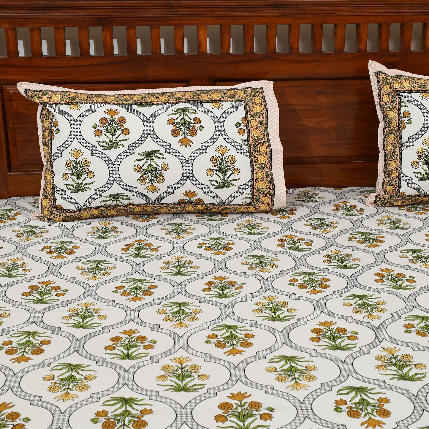 Sanganeri Double Bed Cover set