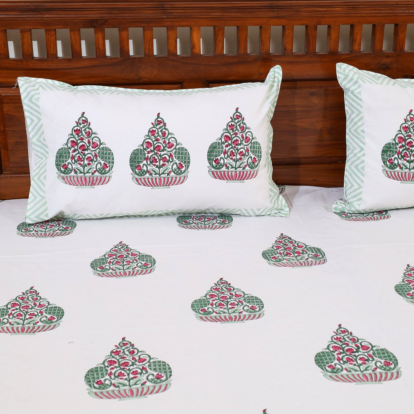 Sanganeri Double Bed Cover set