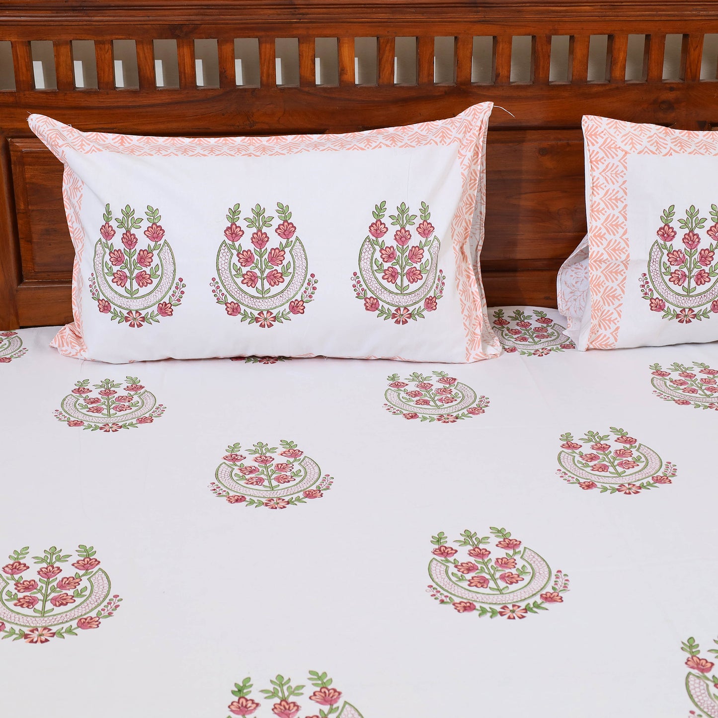 Sanganeri Double Bed Cover set