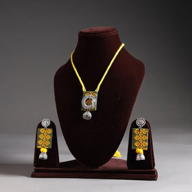 Buy Handcrafted GS Fabart Necklace Set 07 Online at iTokri.com
