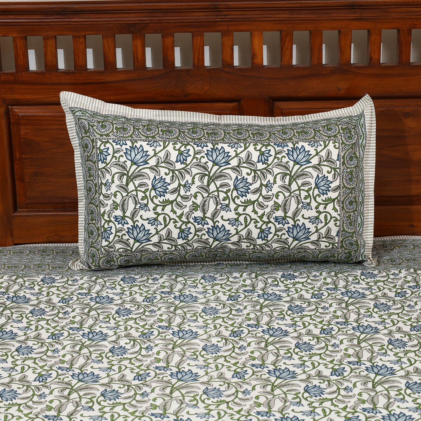 Sanganeri Double Bed Cover set