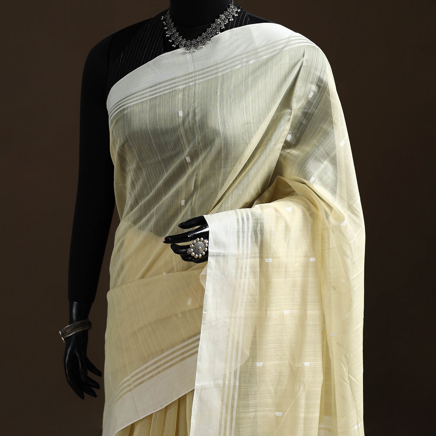 Beige - Pure Handloom Cotton Thread Buti Chanderi Saree 04