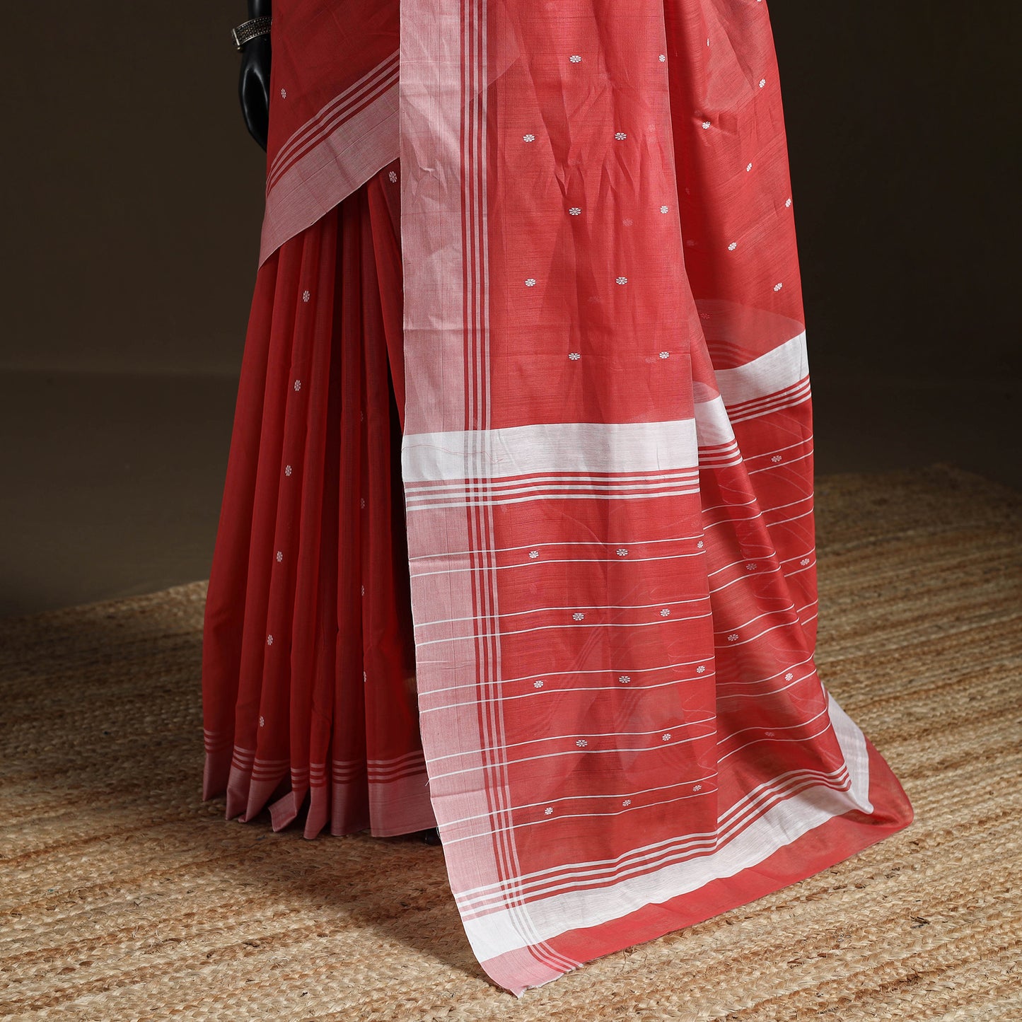Red - Pure Handloom Cotton Thread Buti Chanderi Saree 10