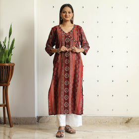 Buy Limited Stock! Ajrakh Block Printed Cotton Straight Kurta Online at iTokri.com