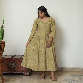 Buy Pedana Kalamkari Block Printed Cotton Tiered Dress 01 Online at iTokri.com