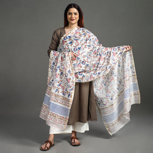 White - Sanganeri Block Printed Handloom Chanderi Silk Zari Border Dupatta 09