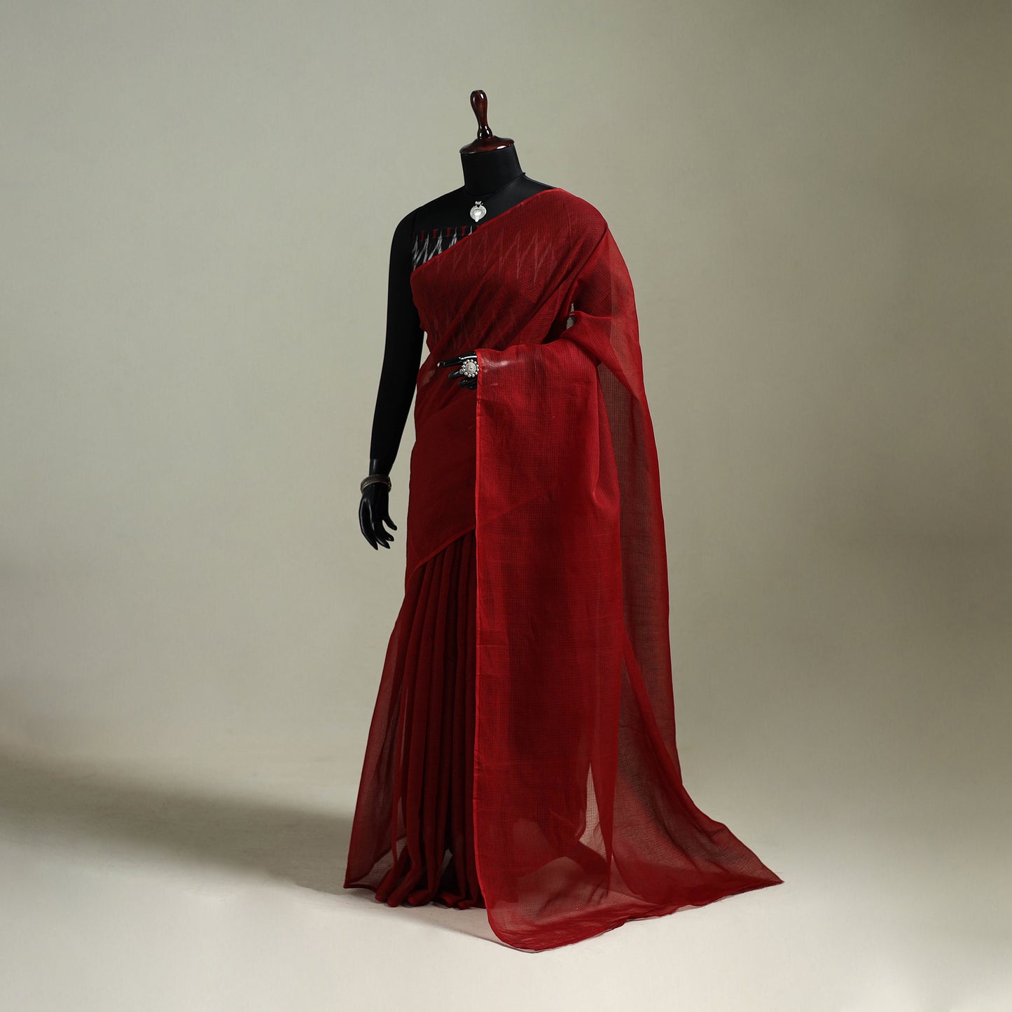 Red - Nazaakat Kota Doria Cotton Plain Saree with Blouse & Jewellery Set 190