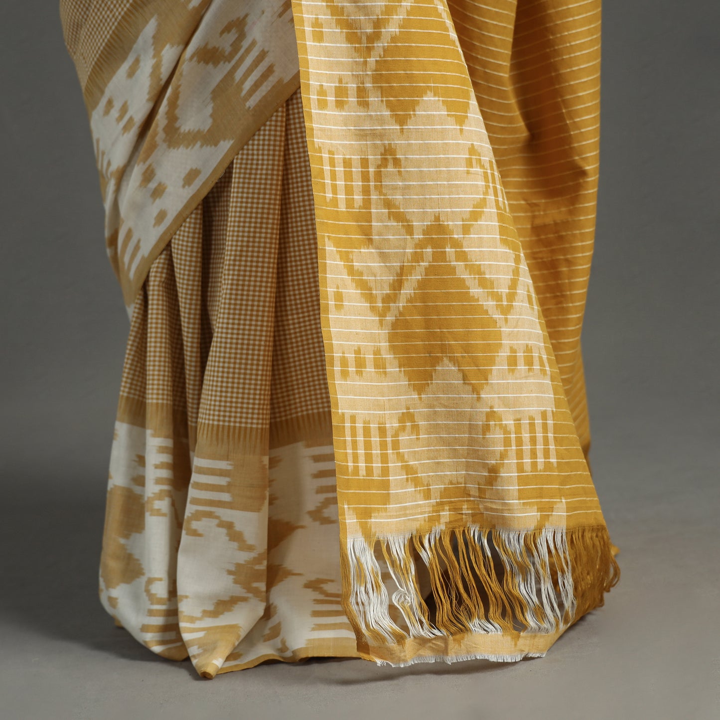 Brown - Pochampally Ikat Weave Pure Handloom Cotton Saree 10