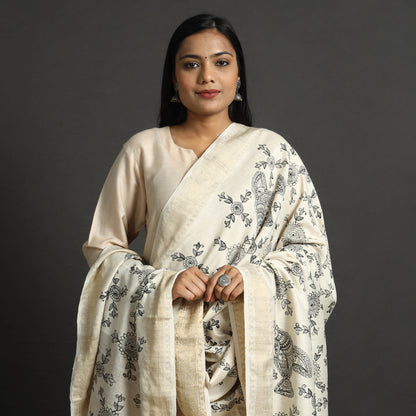Traditional Madhubani Handpainted Moonga Silk Handloom Dupatta 01