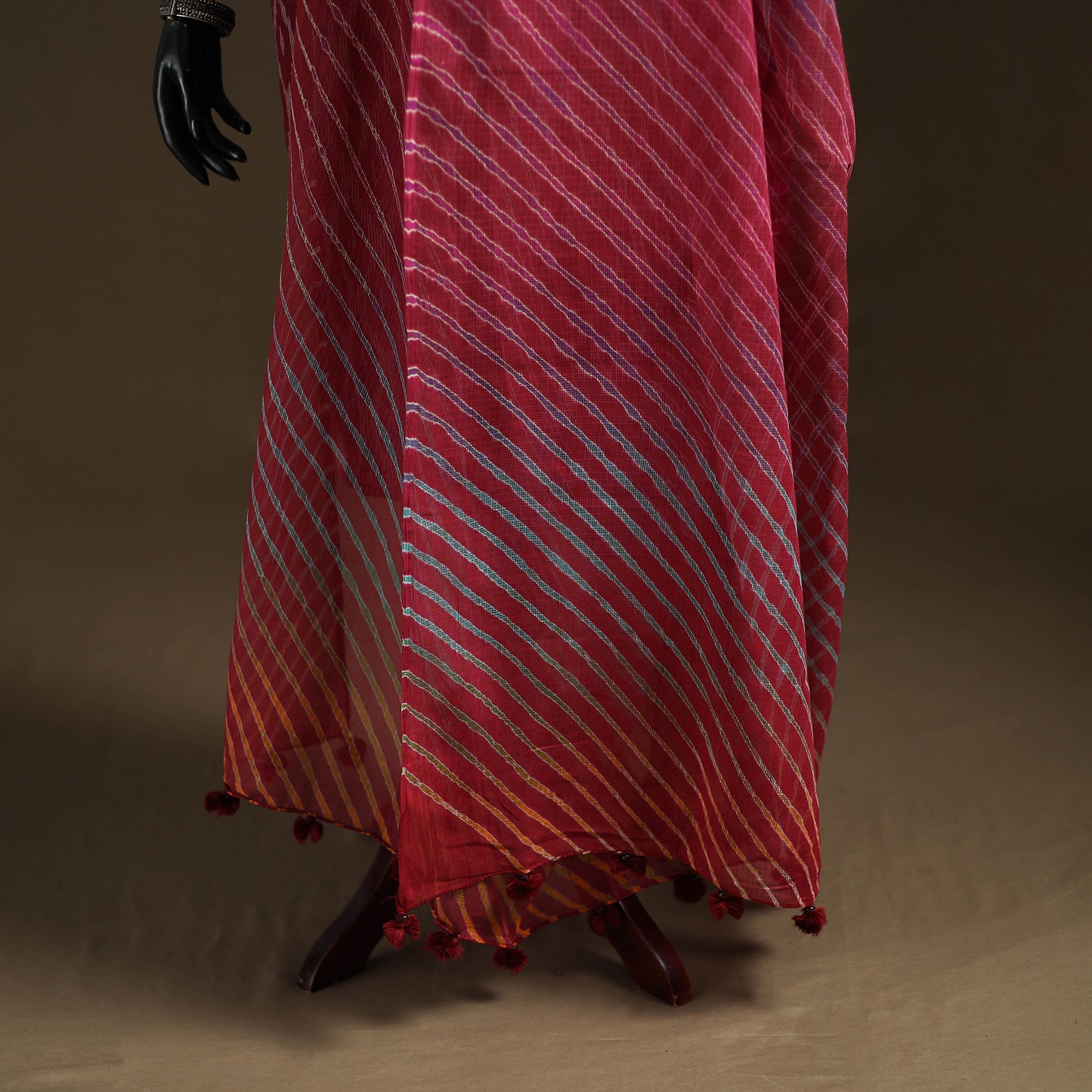 Red - Kota Doria Cotton Tie-Dye Leheriya Dupatta with Tassels 08