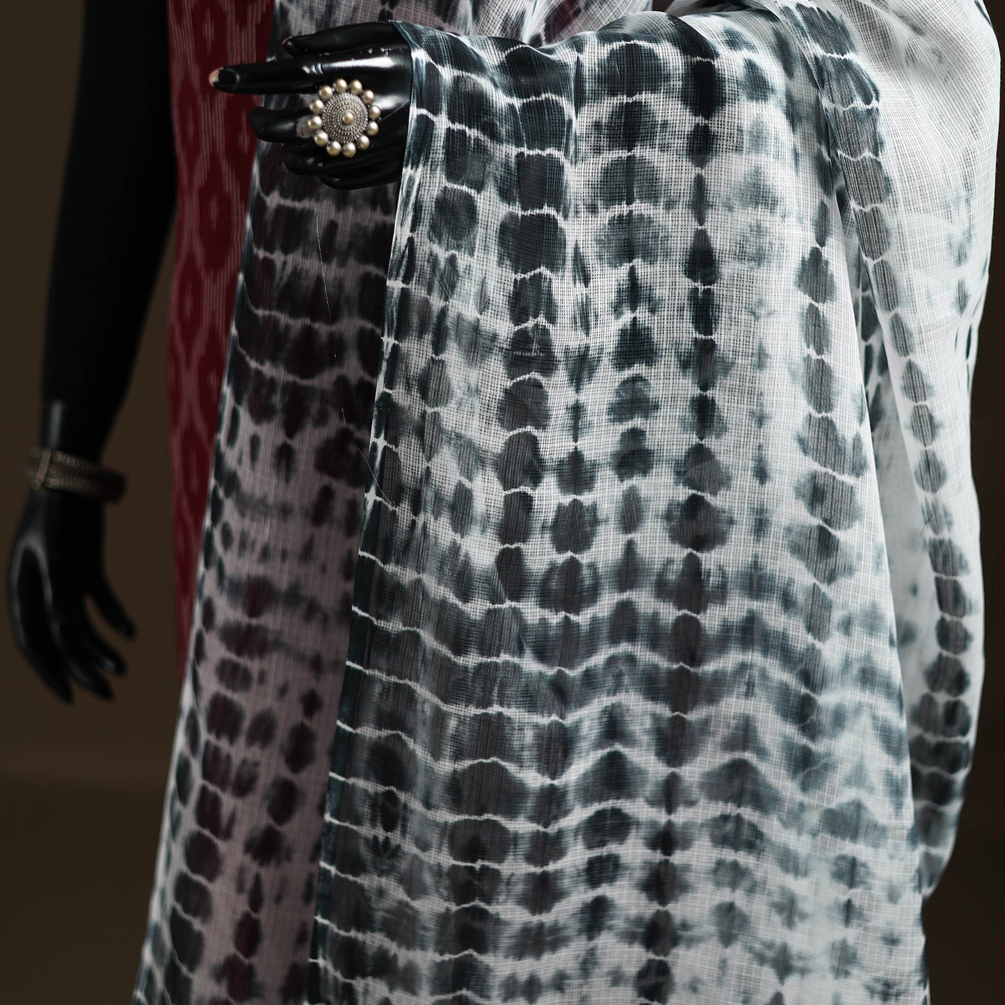 White - Kota Doria Cotton Tie-Dye Shibori Dupatta with Tassels 10