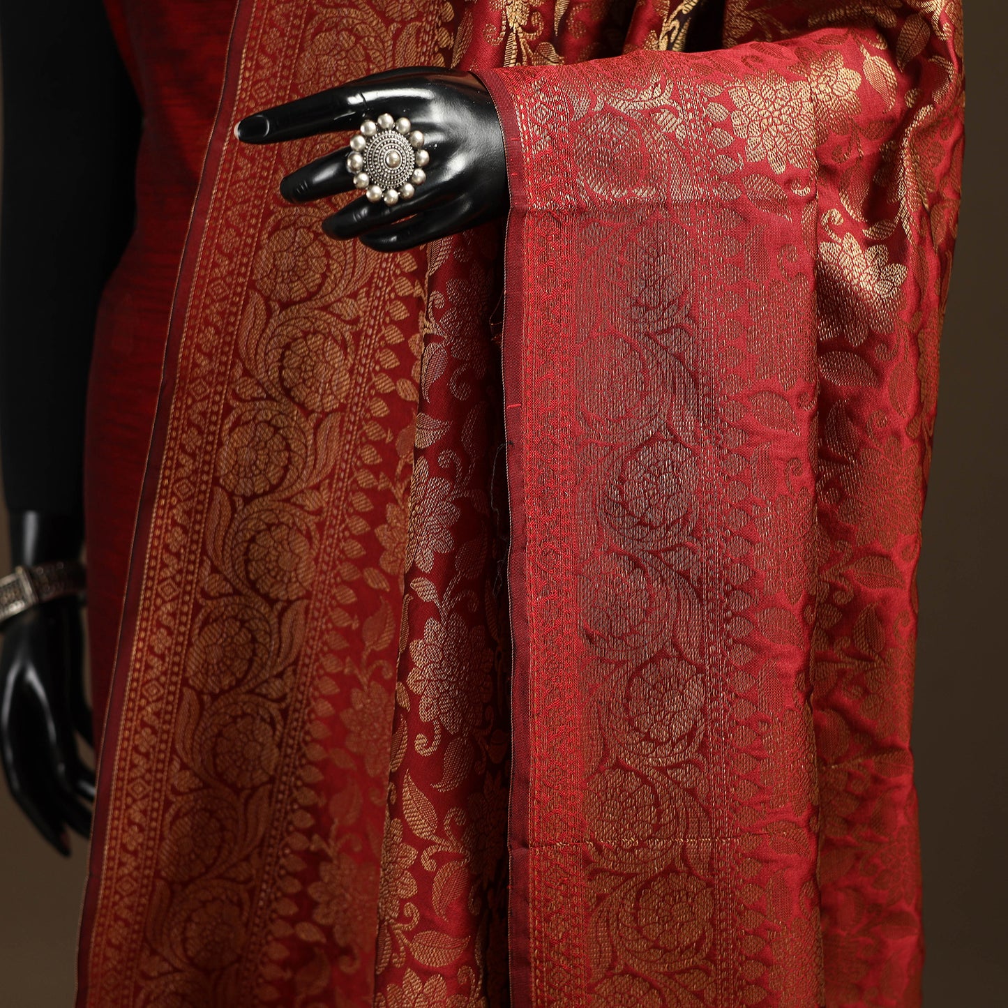 Zari Work Banarasi Silk Dupatta 04