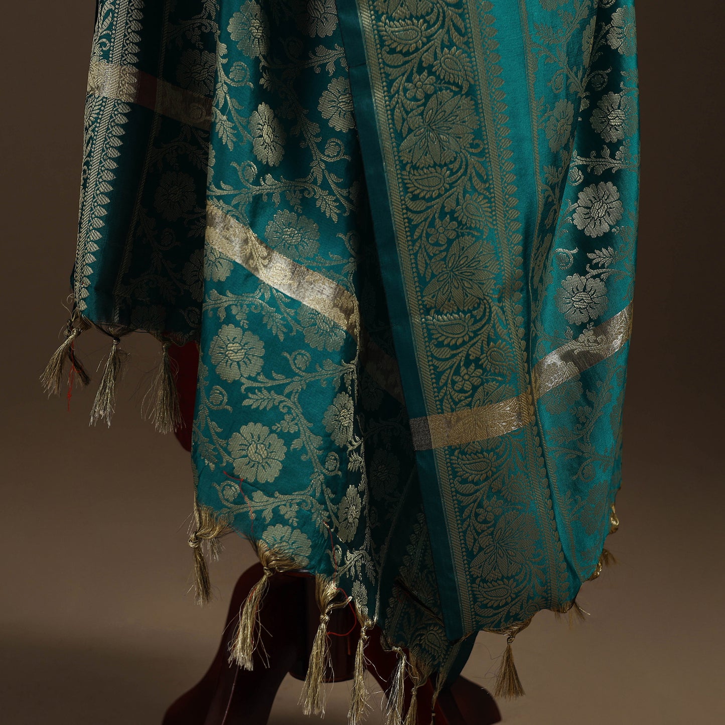 Zari Work Banarasi Silk Dupatta 06