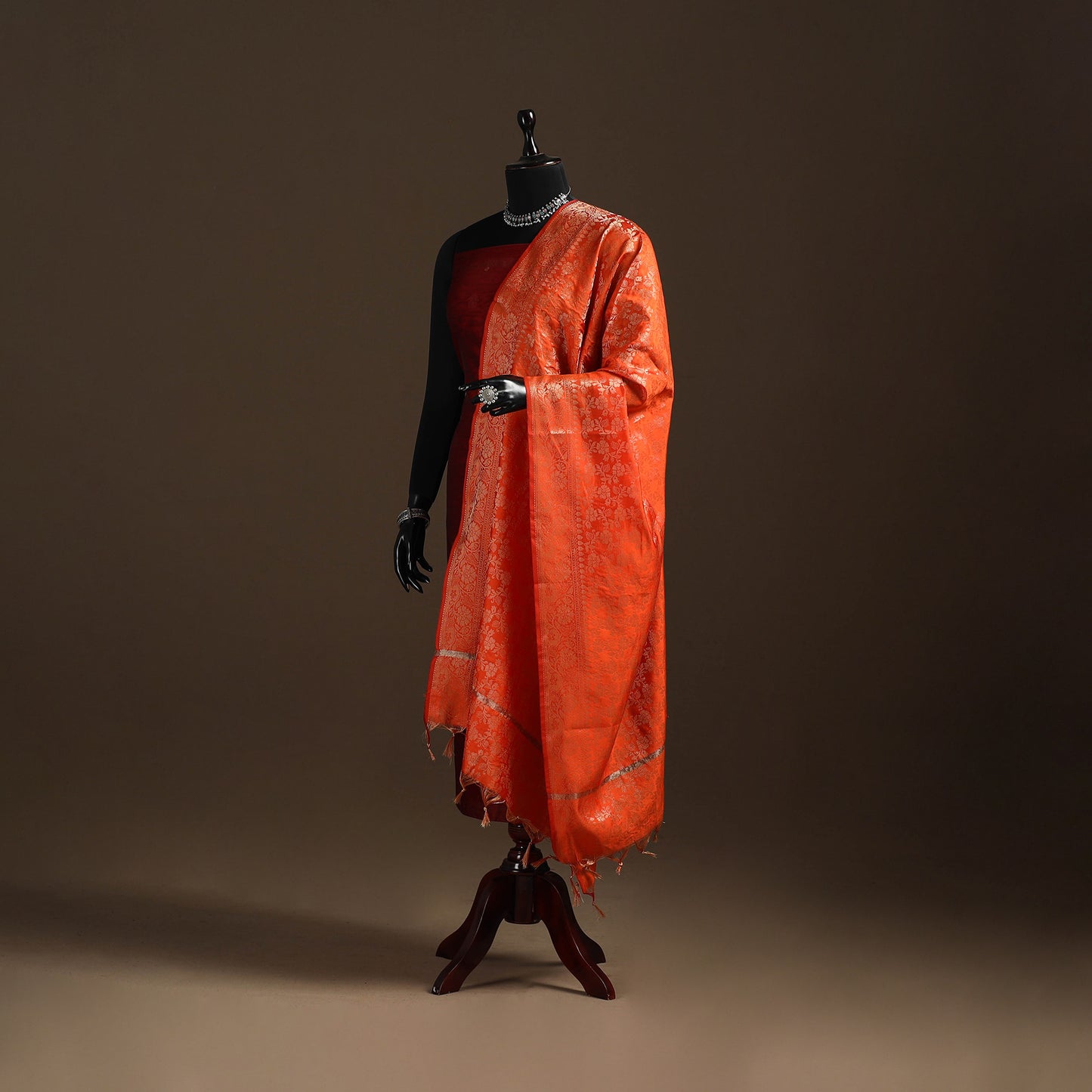 Zari Work Banarasi Silk Dupatta 09