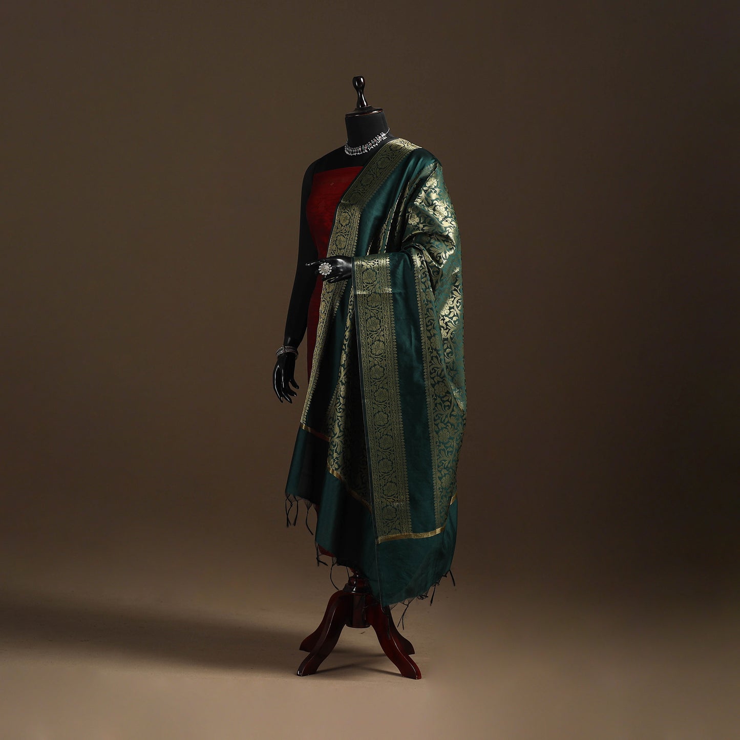 Zari Work Banarasi Silk Dupatta 10