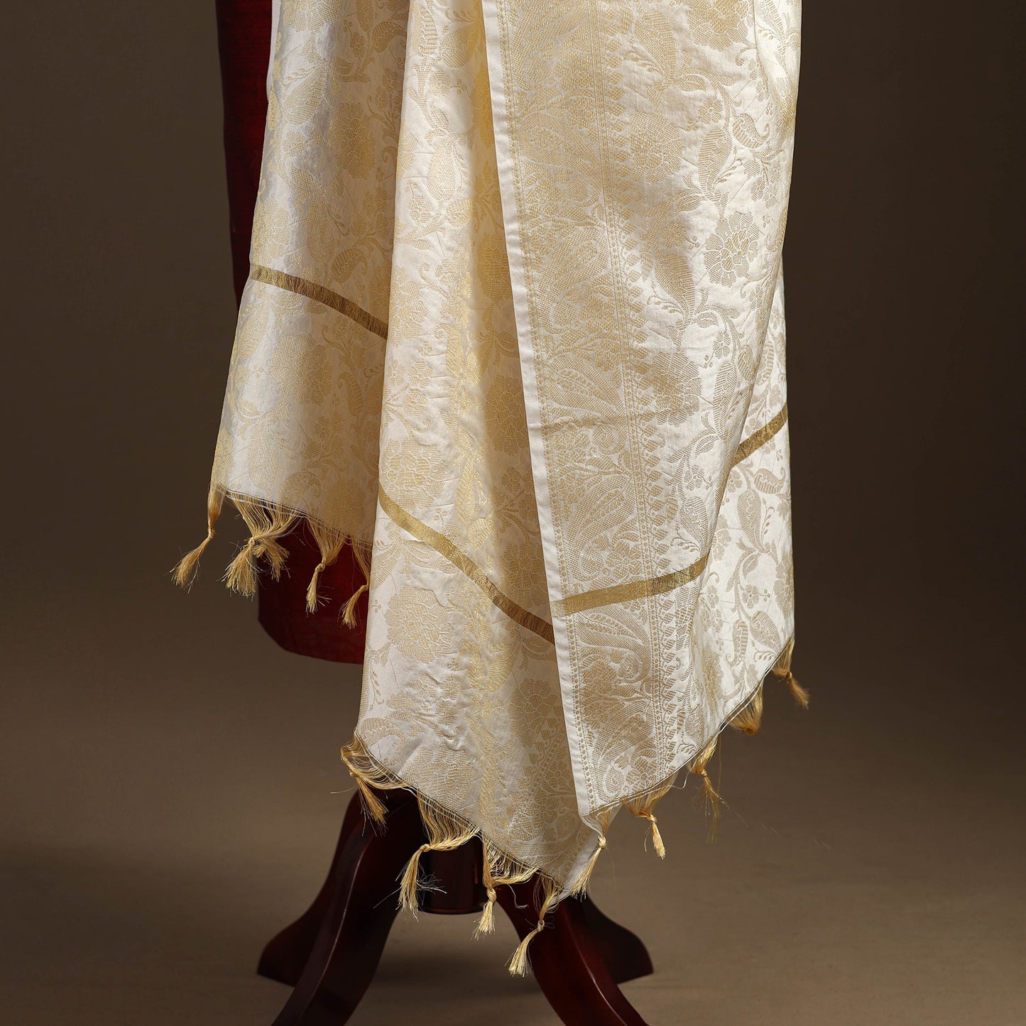 Zari Work Banarasi Silk Dupatta 18