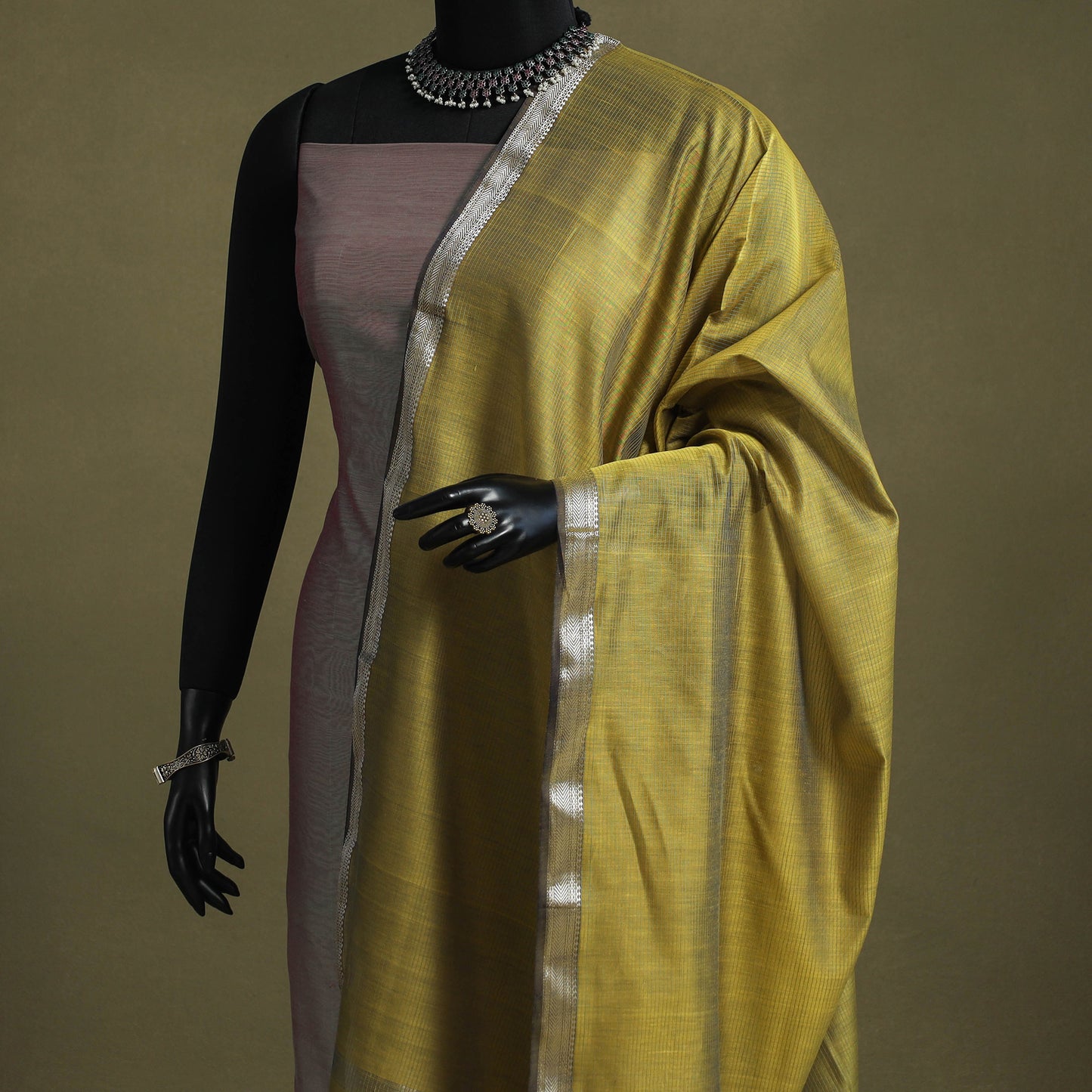 Green - handloom silk cotton maheshwari dupatta 01