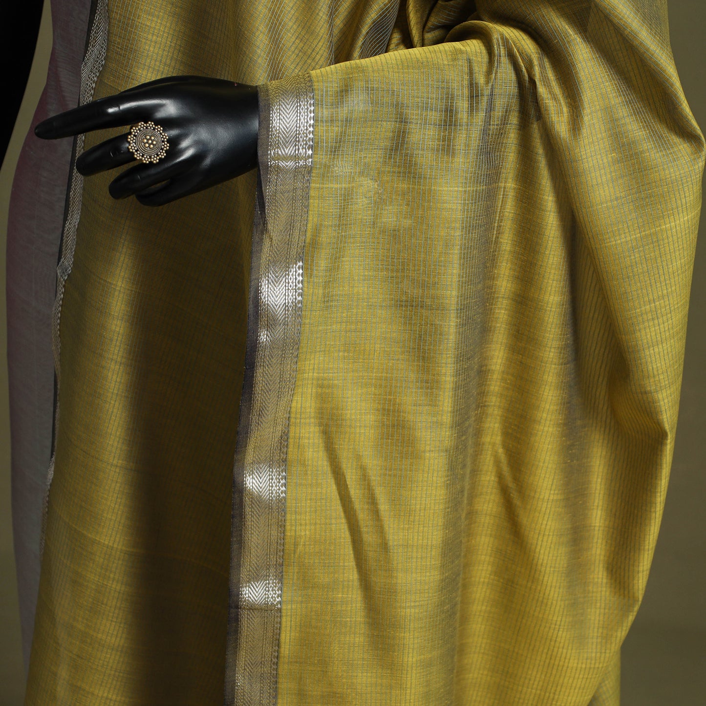 Green - handloom silk cotton maheshwari dupatta 01