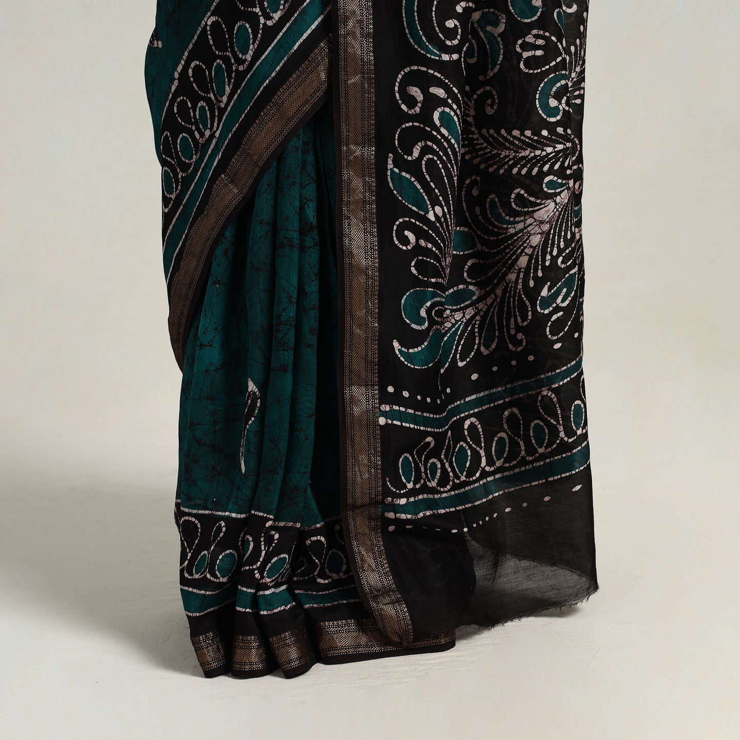 Green - Silk Cotton Hand Batik Print Saree with Blouse 12