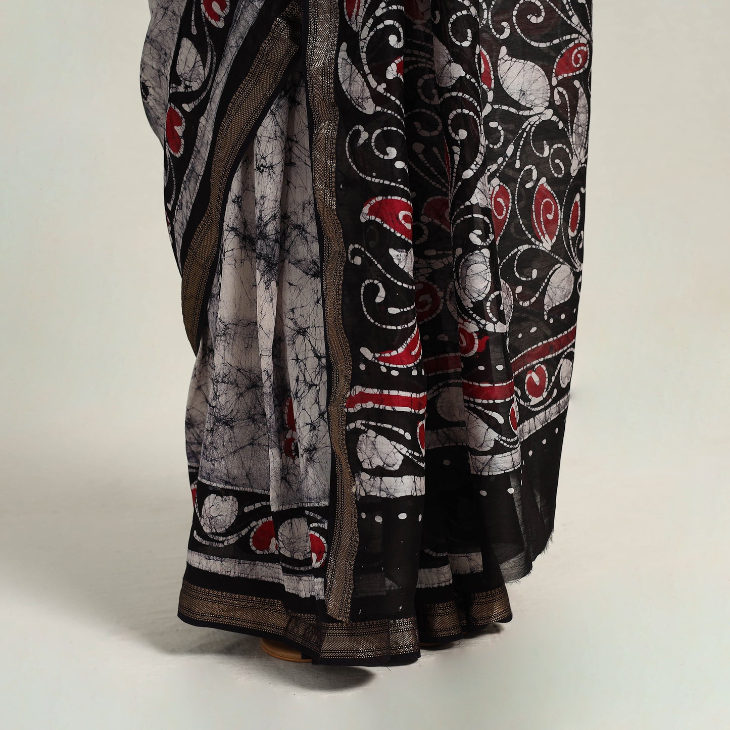 Black - Silk Cotton Hand Batik Print Saree with Blouse 03