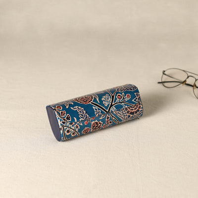 Handcrafted Embossed Leather Spectacle Case 03