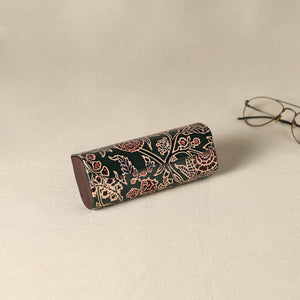 Green - Handcrafted Embossed Leather Spectacle Case 04
