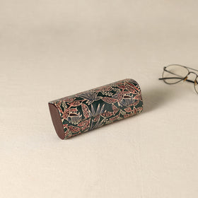 Handcrafted Embossed Leather Spectacle Case 06