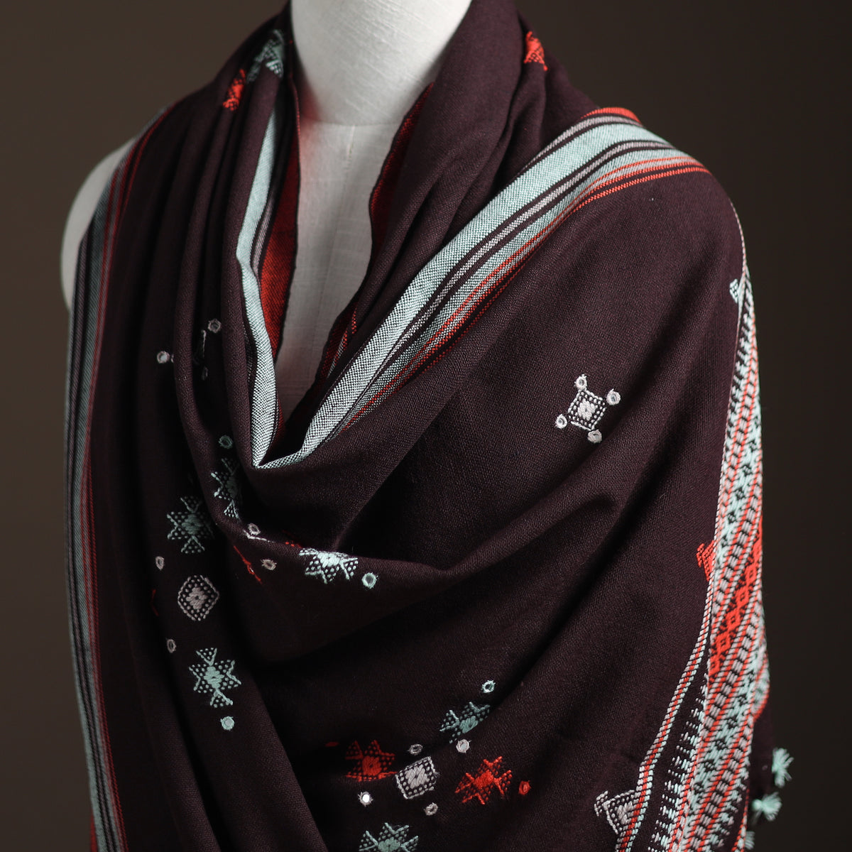 Kutch Handwoven Mirror Work Chomuk Buta Acrylic Wool Shawl 01