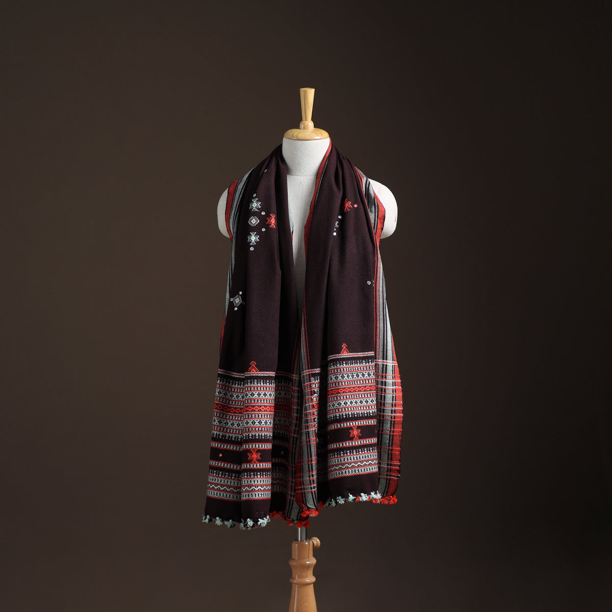 Kutch Handwoven Mirror Work Chomuk Buta Acrylic Wool Shawl 01
