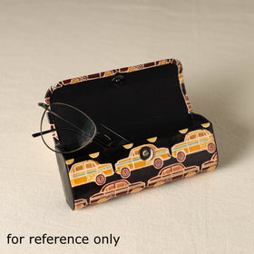 Handcrafted Embossed Leather Spectacle Case 05