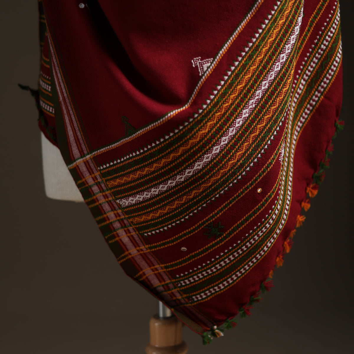 Kutch Handwoven Mirror Work Chomuk Buta Acrylic Wool Shawl 03