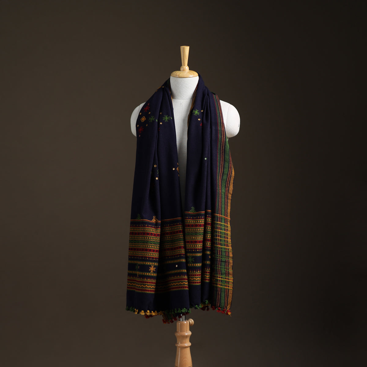 Kutch Handwoven Mirror Work Chomuk Buta Acrylic Wool Shawl 04