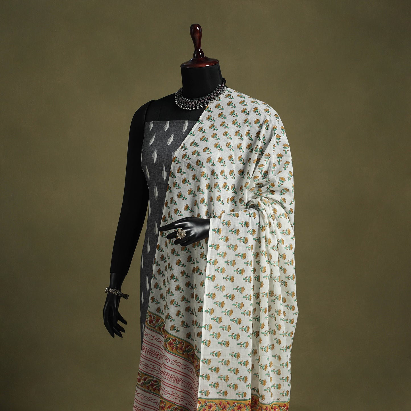 White - hand mul cotton sanganeri dupatta 11 - handcrafted