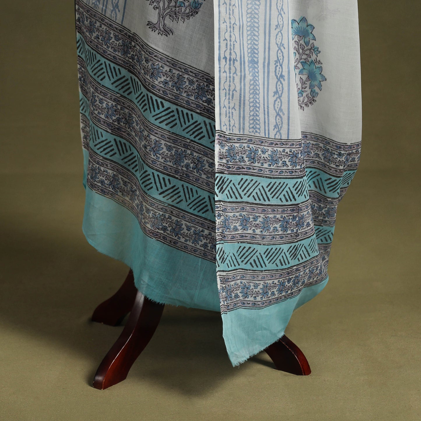 White - hand mul cotton sanganeri dupatta 18 - handcrafted