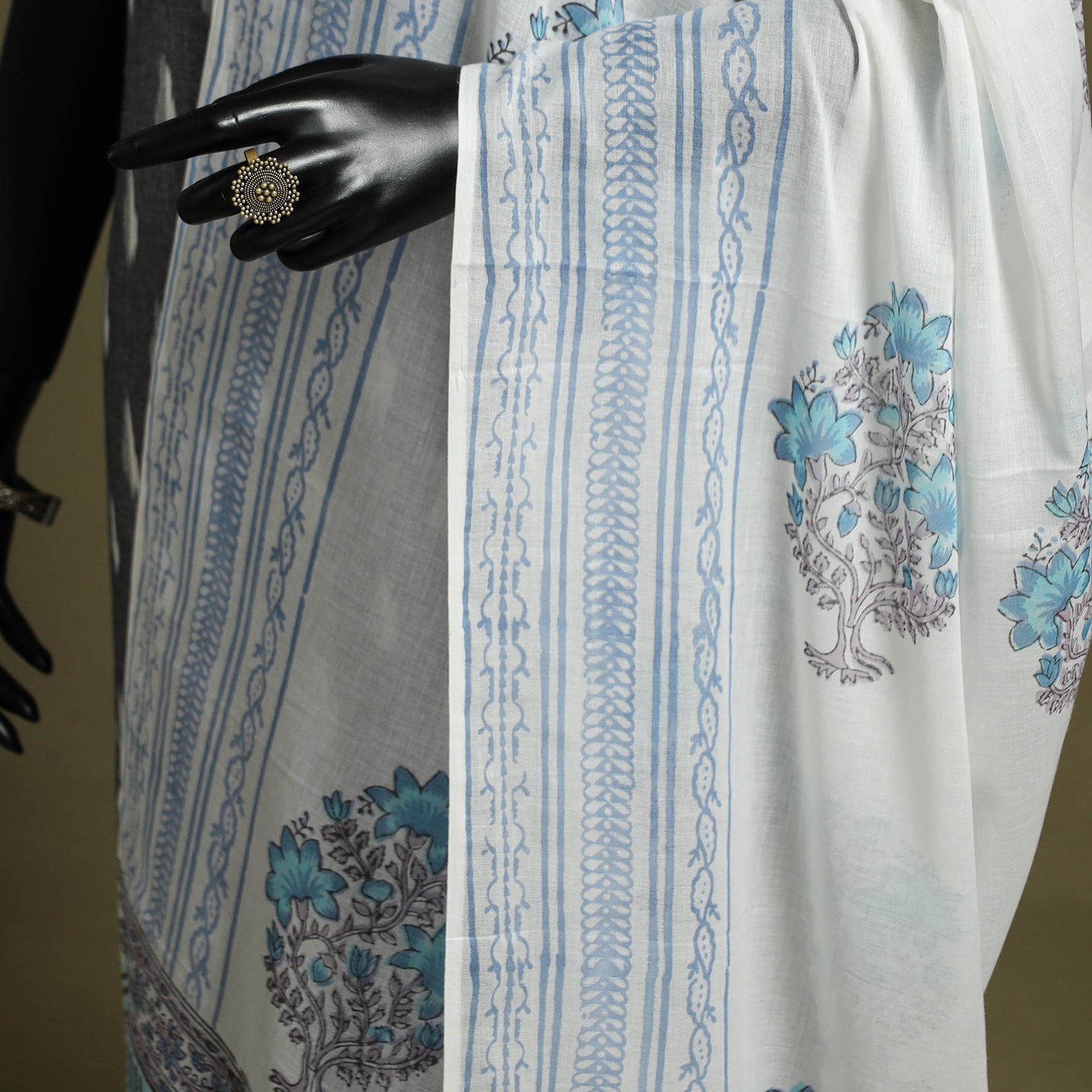 White - hand mul cotton sanganeri dupatta 18 - handcrafted