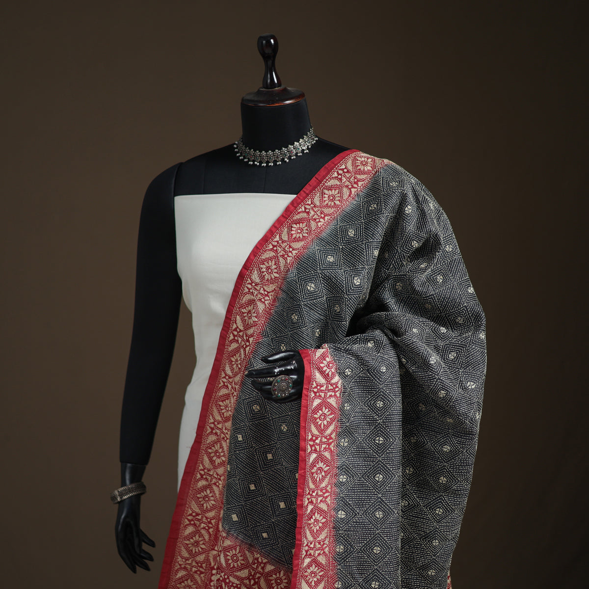 Tussar Silk Handloom Bolpur Kantha Hand Embroidered Dupatta 01