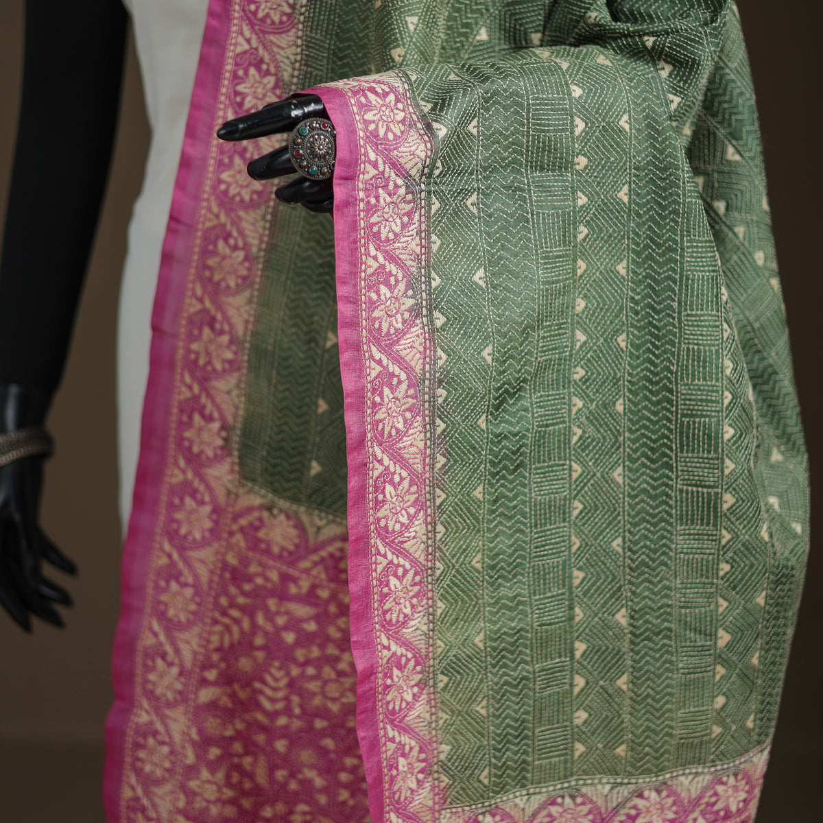 Tussar Silk Handloom Bolpur Kantha Hand Embroidered Dupatta 06