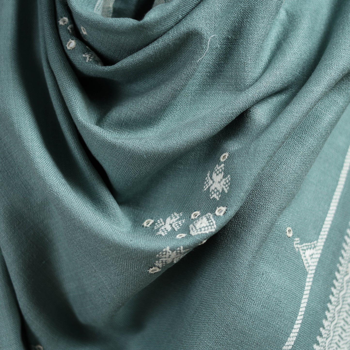 Kutch Bhujodi Handwoven Mirror Work Acrylic Wool Shawl 38