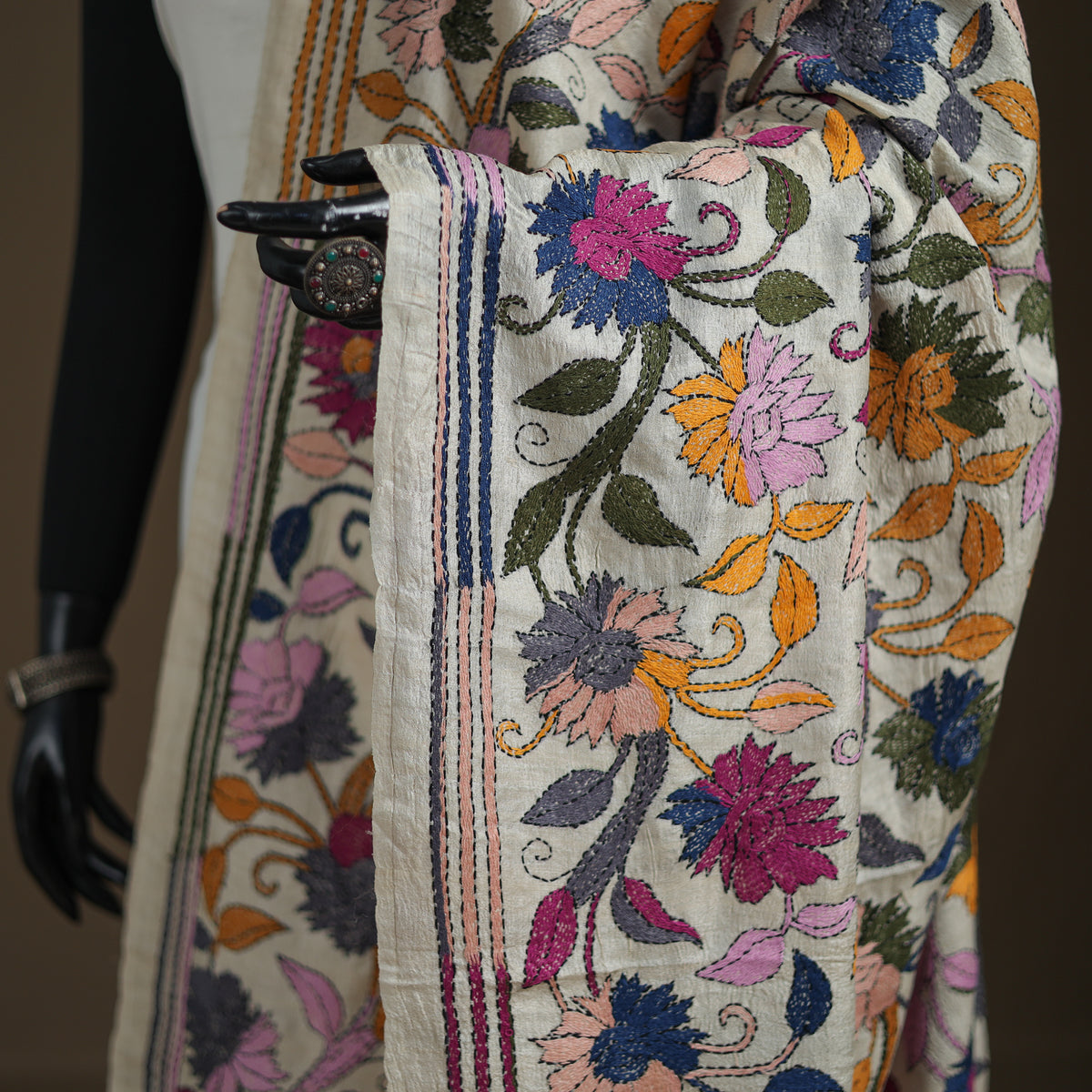 Tussar Silk Handloom Bolpur Kantha Hand Embroidered Dupatta 16