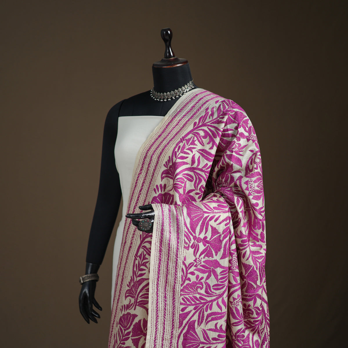 Tussar Silk Handloom Bolpur Kantha Hand Embroidered Dupatta 17