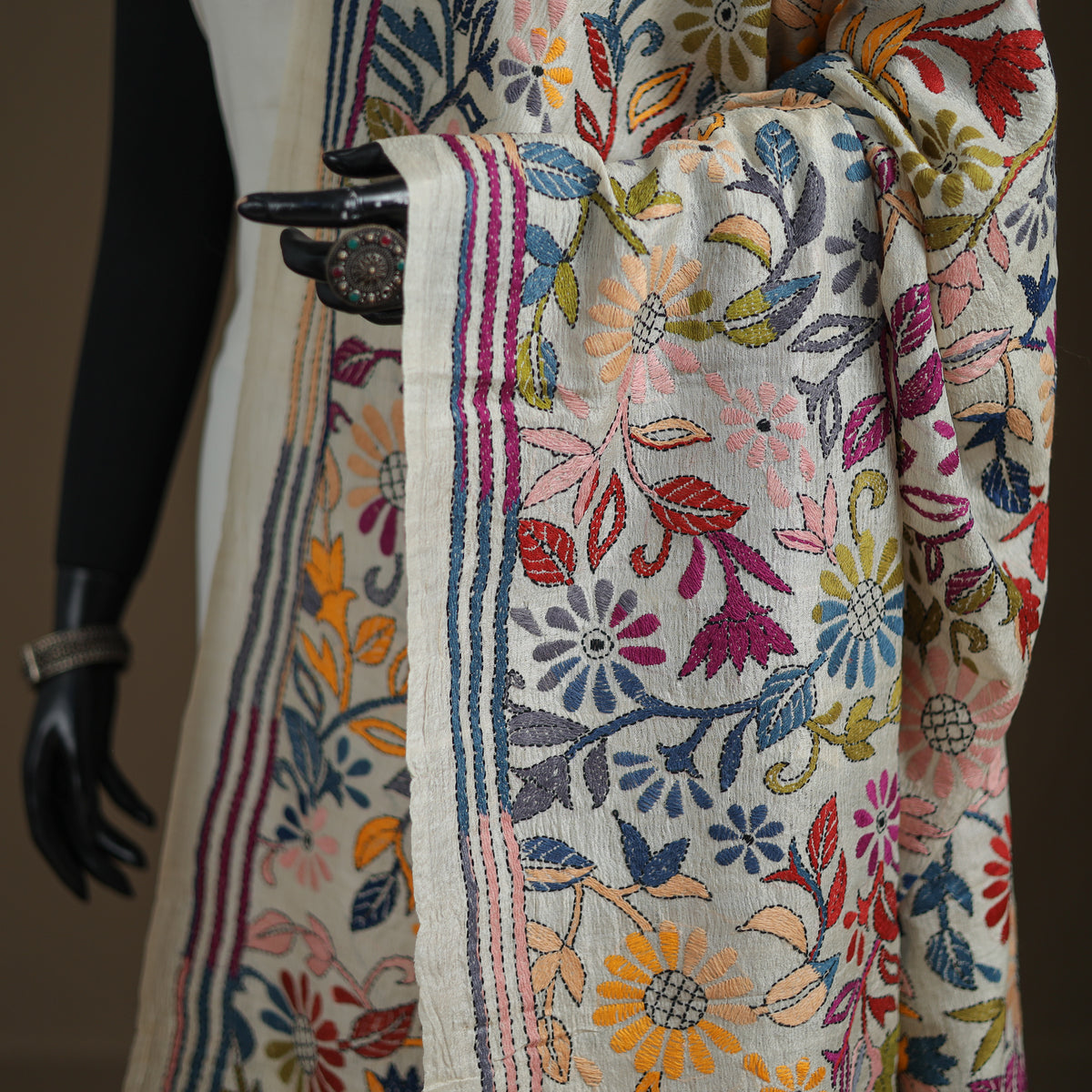 Tussar Silk Handloom Bolpur Kantha Hand Embroidered Dupatta 19