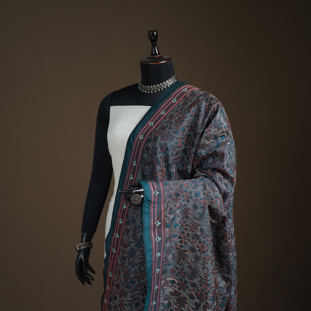 Tussar Silk Handloom Bolpur Kantha Hand Embroidered Dupatta 27