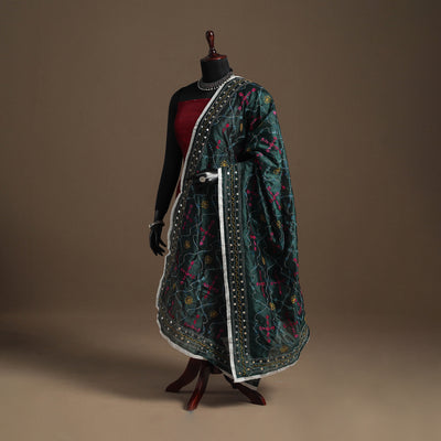Green - chanderi silk hand embroidery phulkari dupatta 39